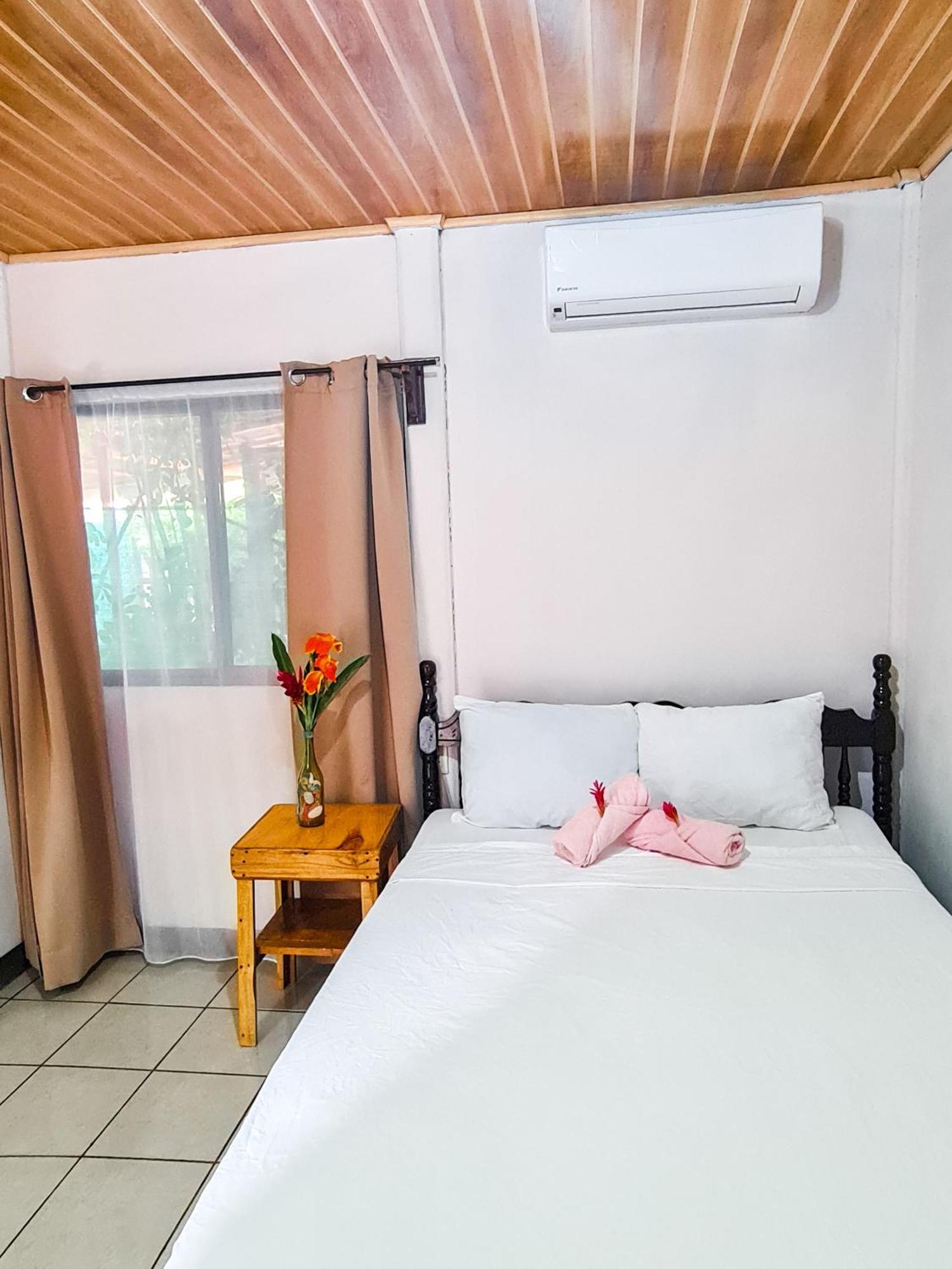 Hospedaje Combi Dream Bird Lägenhet Playas del Coco Exteriör bild
