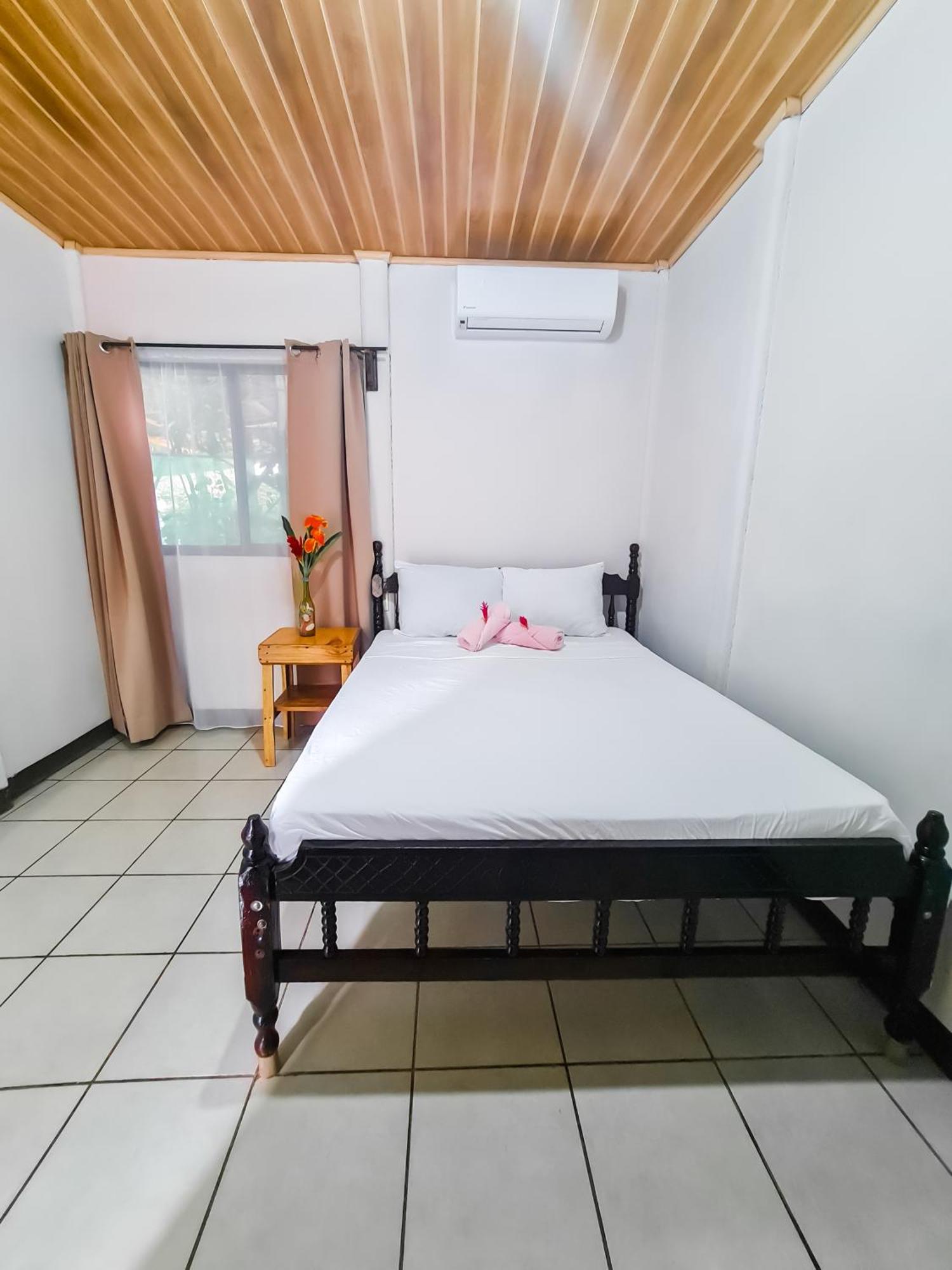 Hospedaje Combi Dream Bird Lägenhet Playas del Coco Exteriör bild