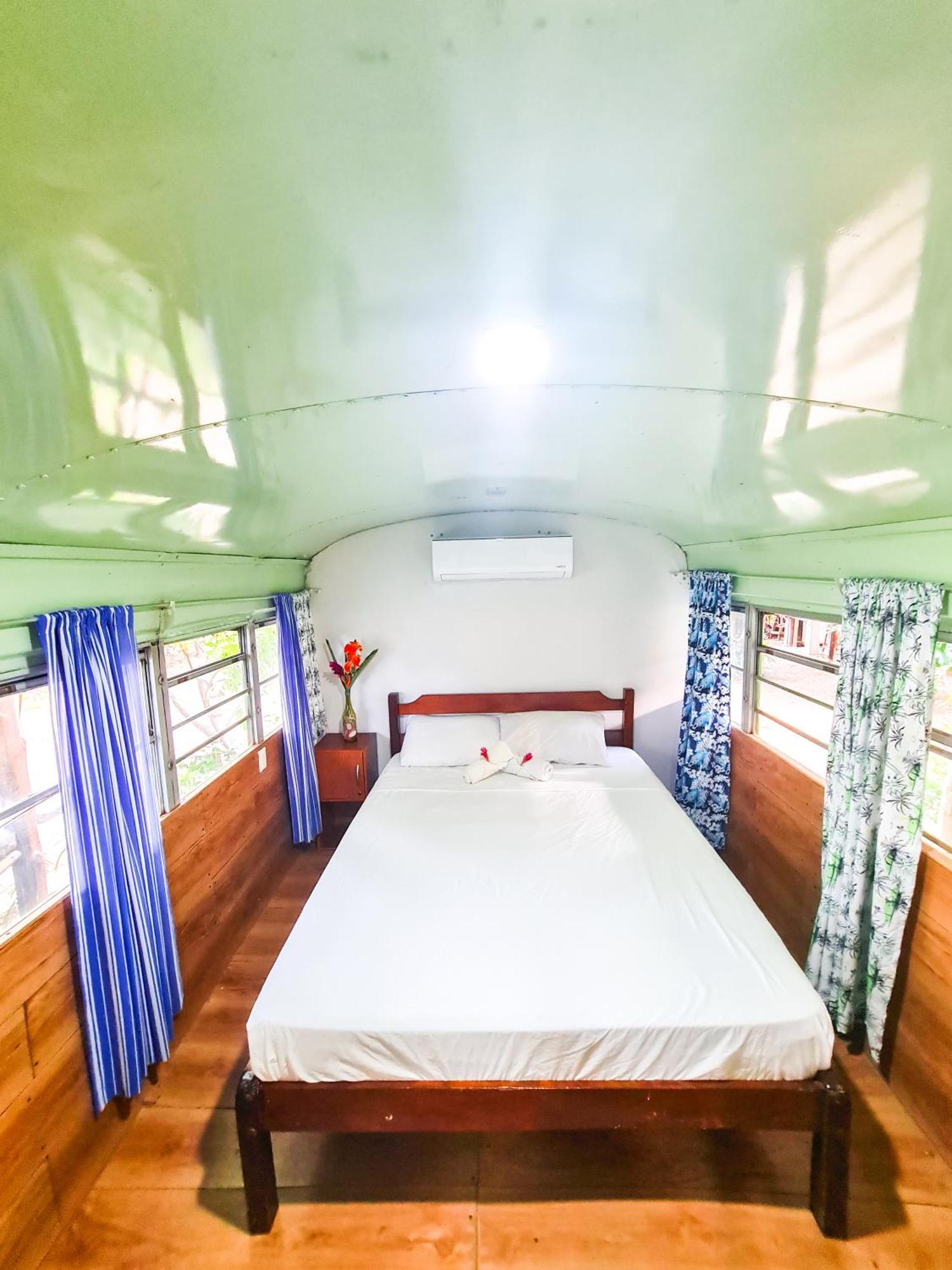 Hospedaje Combi Dream Bird Lägenhet Playas del Coco Exteriör bild